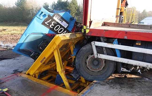 (HRR-CT-SHM) المصدة السطحية الهيدروليكية الغير قابلة للإختراق  